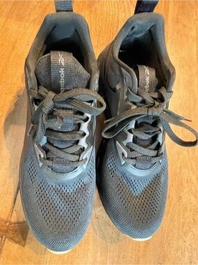 Reebok Men's Black Athletic Training Shoes